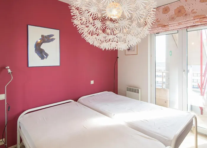 Apartment Zongericht Met Zicht Op De Jachthaven *